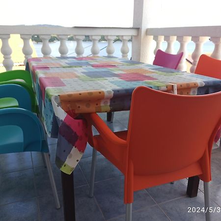 Apartments Solta Necujam Exterior photo