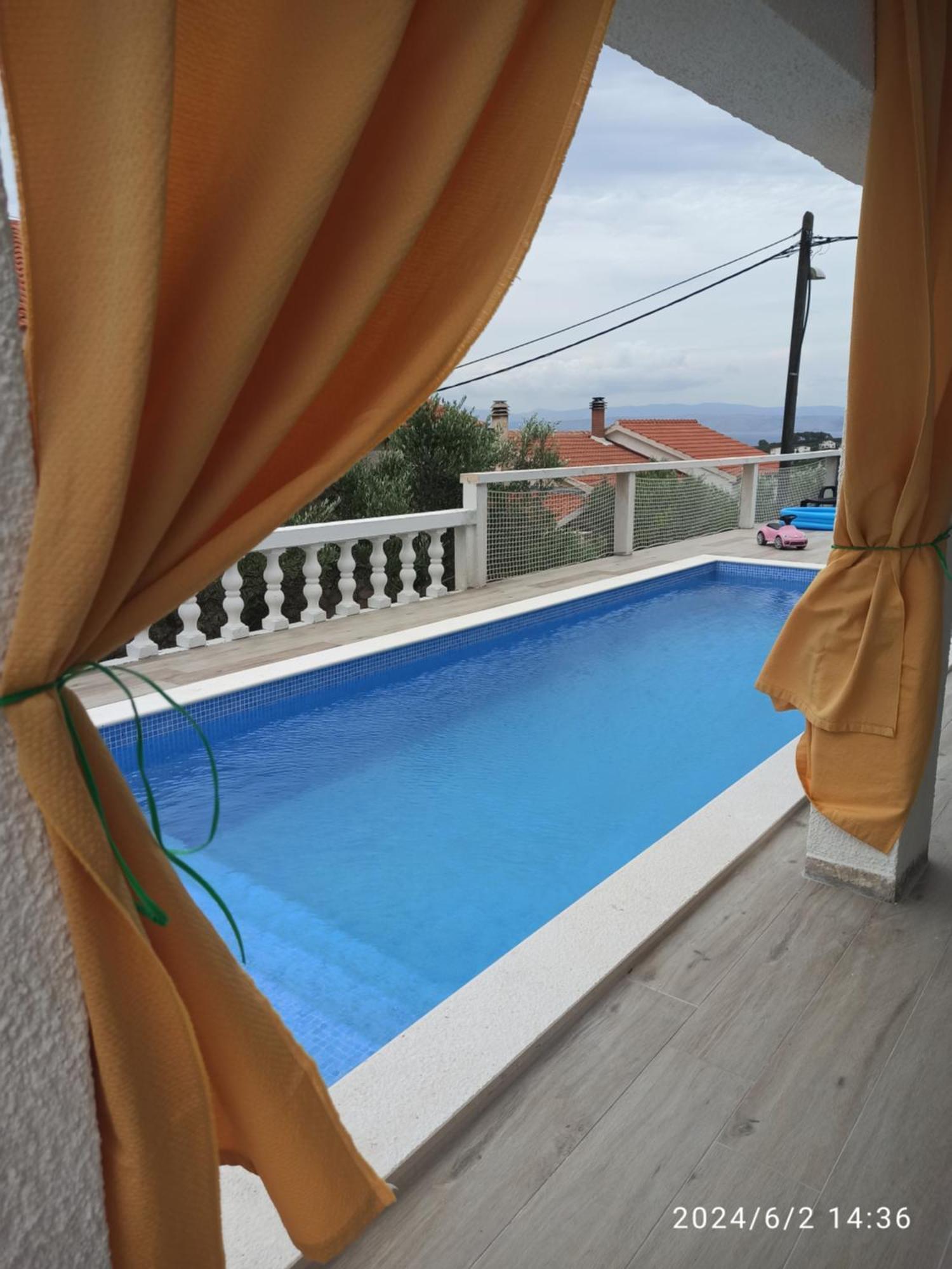 Apartments Solta Necujam Exterior photo