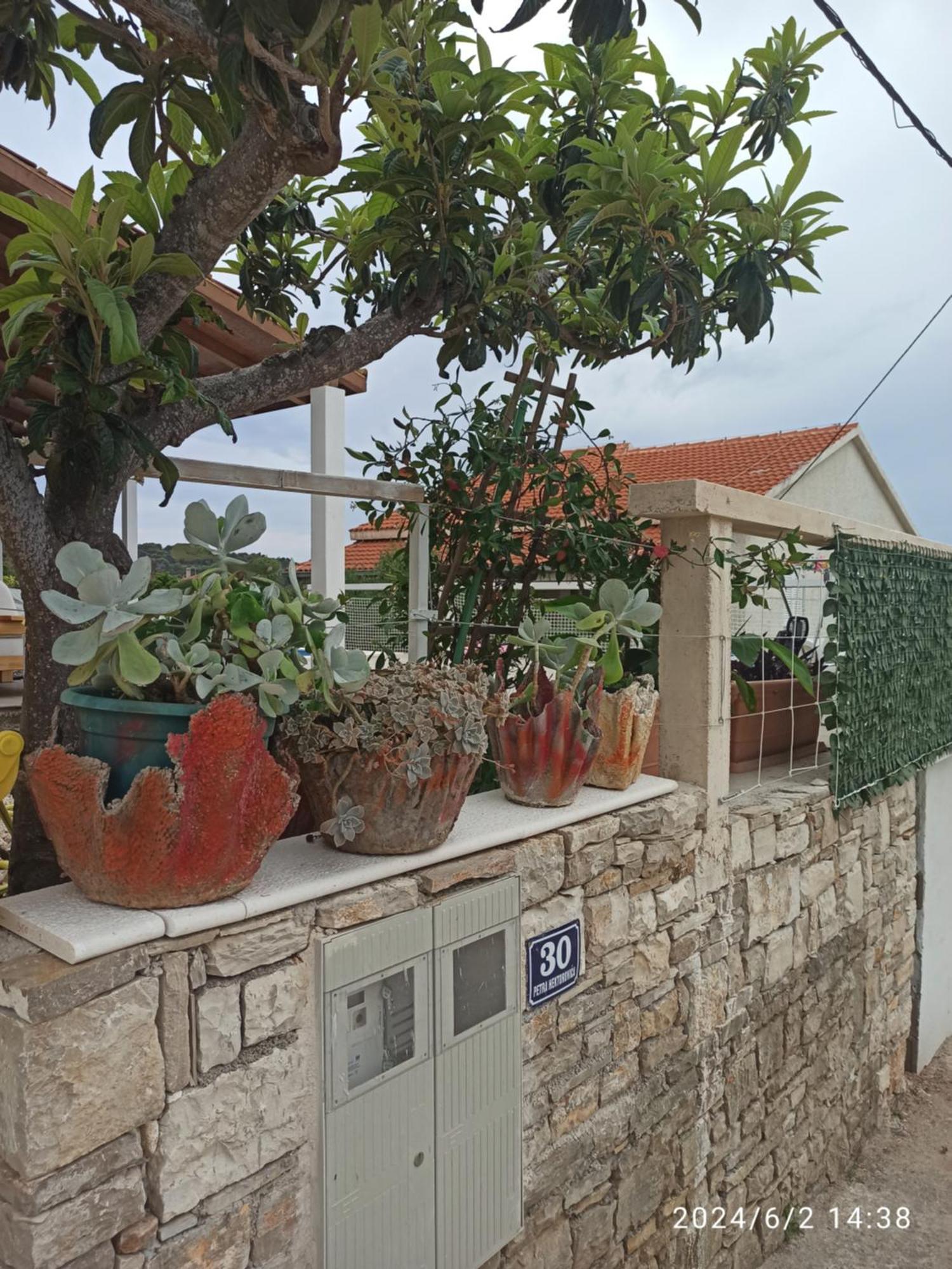 Apartments Solta Necujam Exterior photo